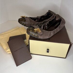 Louis Vuitton Monogram Ballet Flats (LUCKY FLATS)